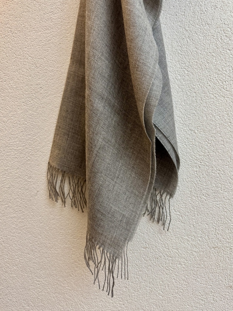 Stole Grey